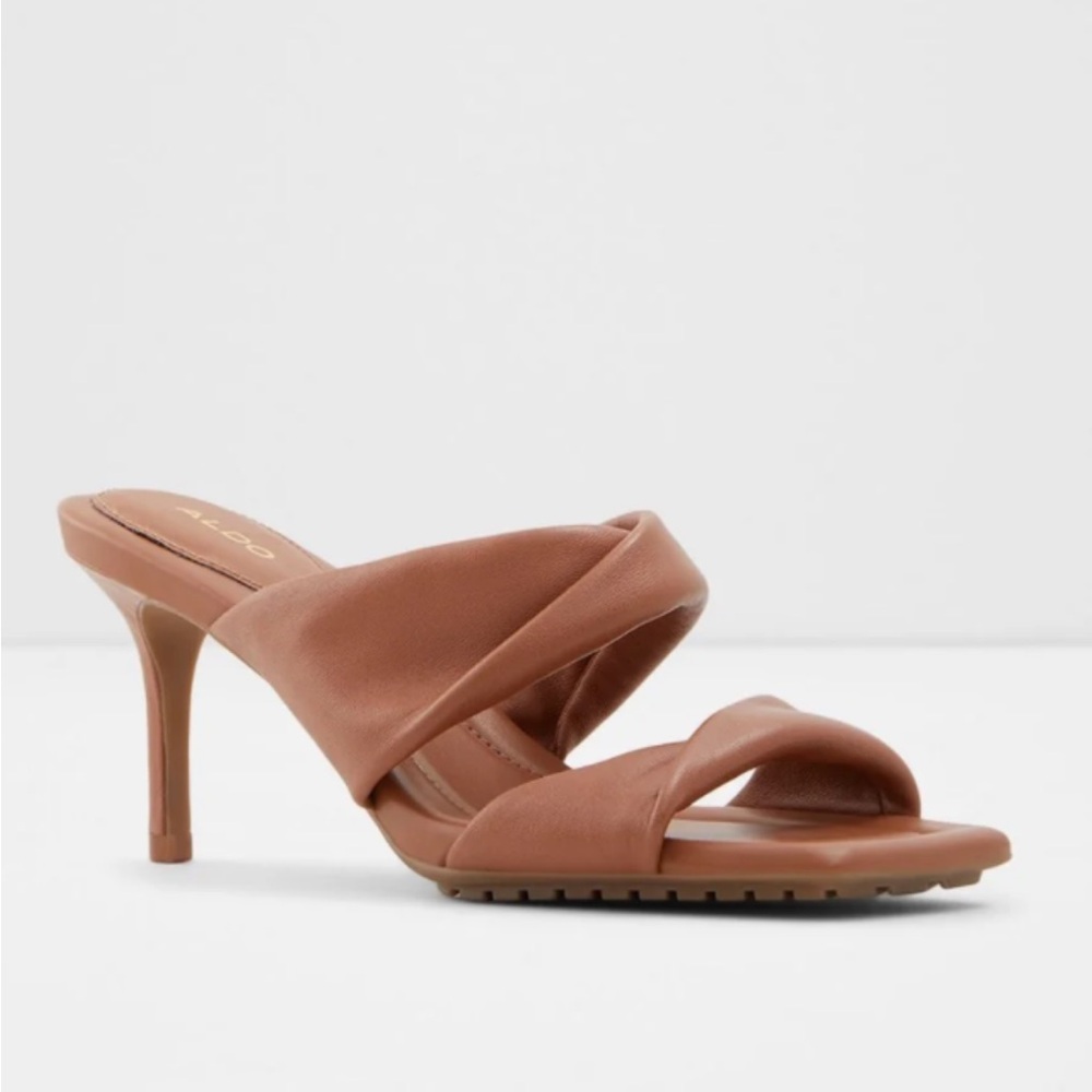 Aldo Galendra heel